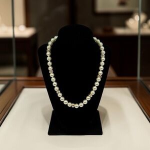 Beautiful ♠️Kate Spade♠️ Faux Pearl Gold Tone Crystal Accent Necklace 18-20” EUC